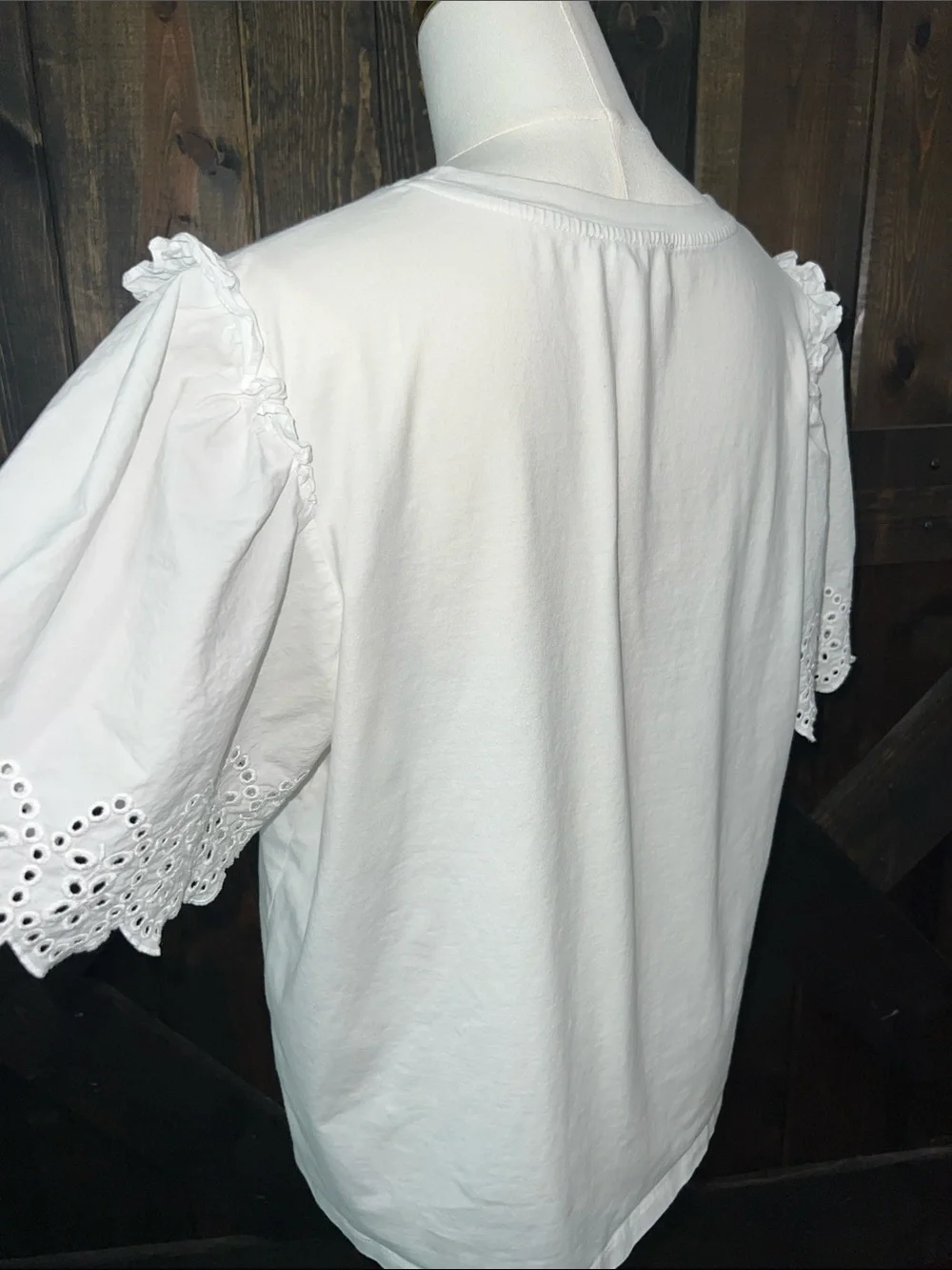 Tuckernuck Hyacinth House White Mollie Eyelet Top L Puff Sleeve Ruffles‎ Preppy